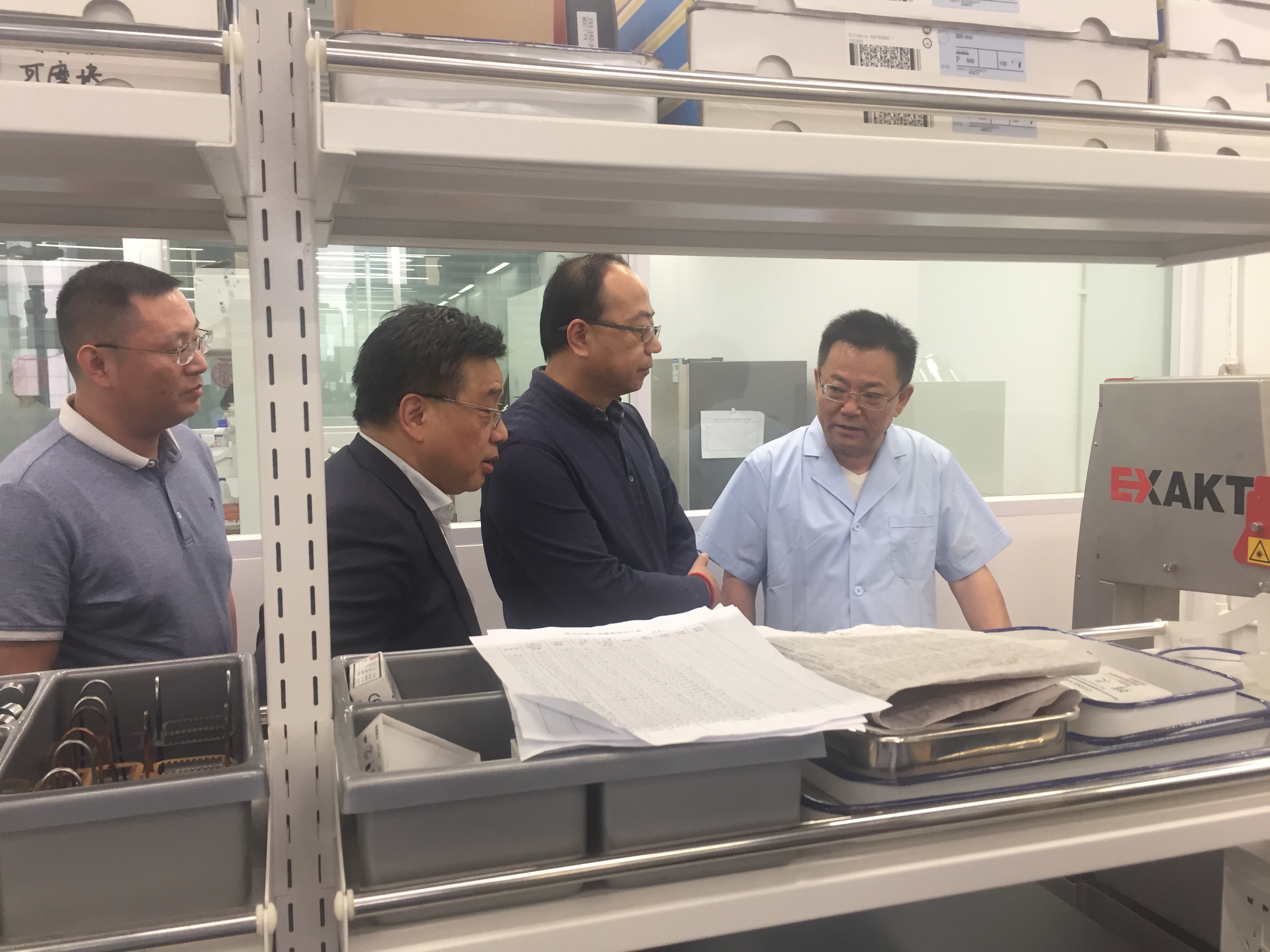 中国医学科学院动物研究所考察调研艾佧科技实验室